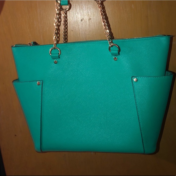 Purse - Picture 1 of 4